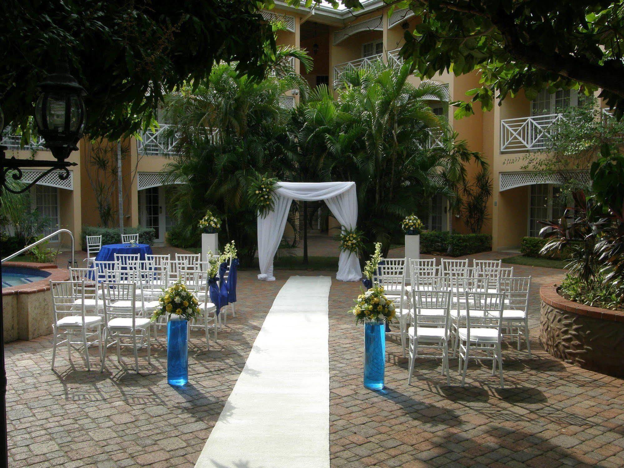Four Seasons Kingston Exterior foto